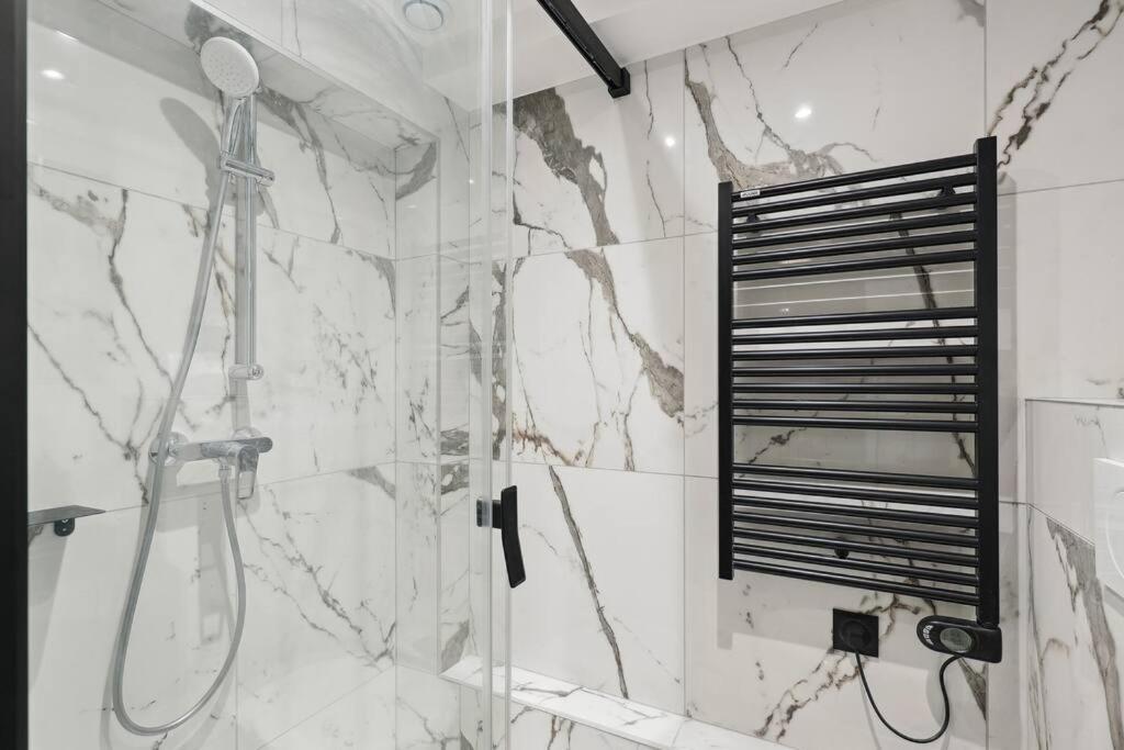 Apartmán Duplex Parisien Pres Du Louvre Exteriér fotografie